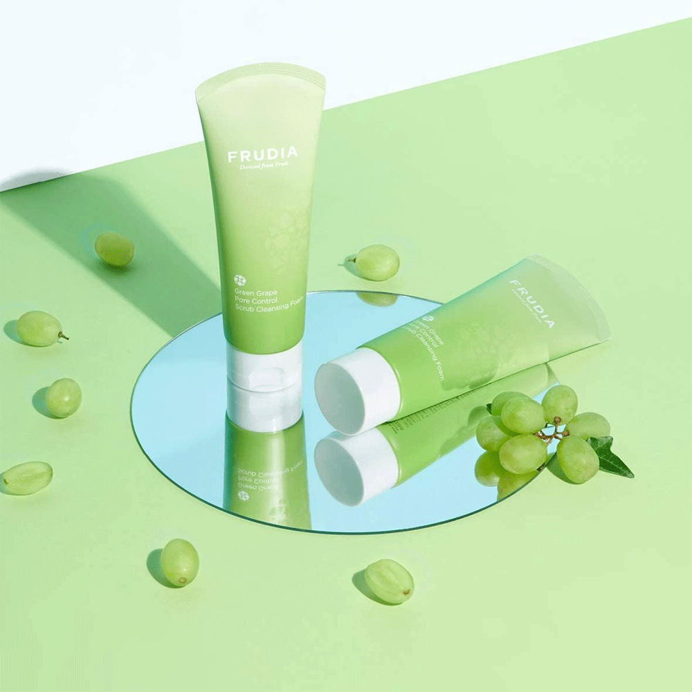 FRUDIA Green Grape Pore Control Scrub Cleansing Foam 145g