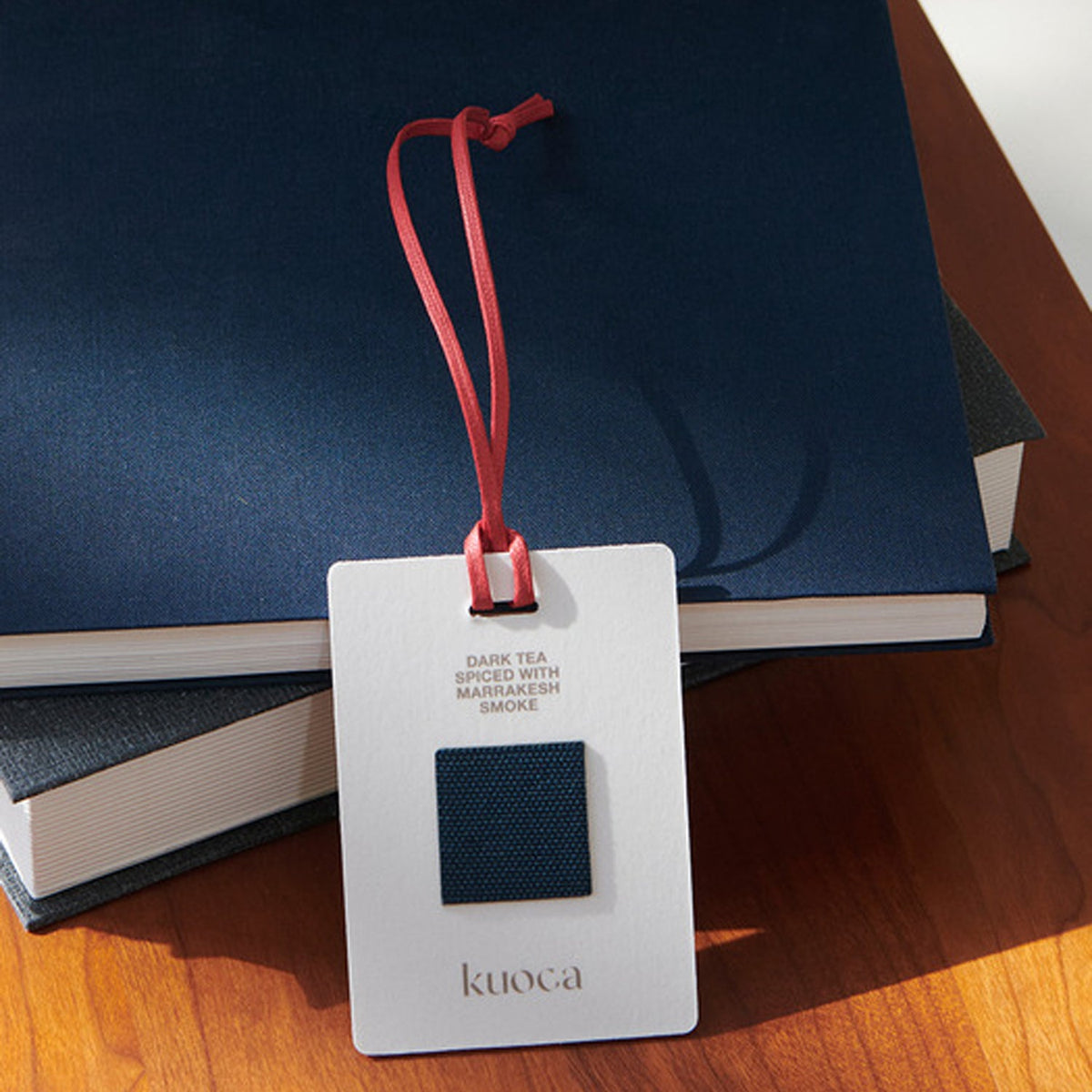 Kuoca Dark Tea Fragrance Tag