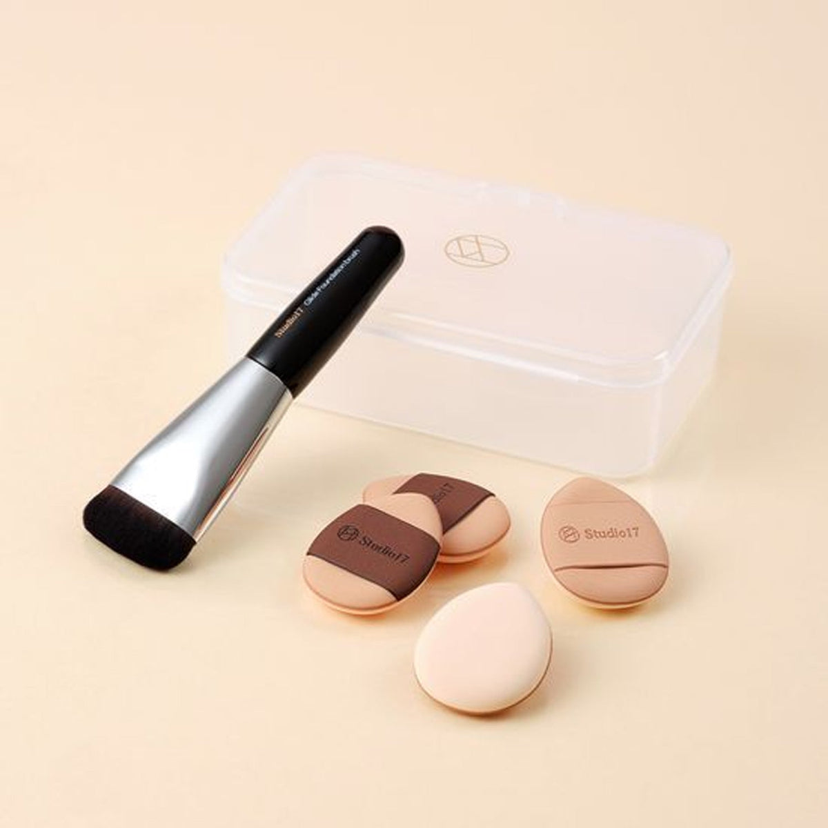 STUDIO17 Skin Fit Base Makeup Kit
