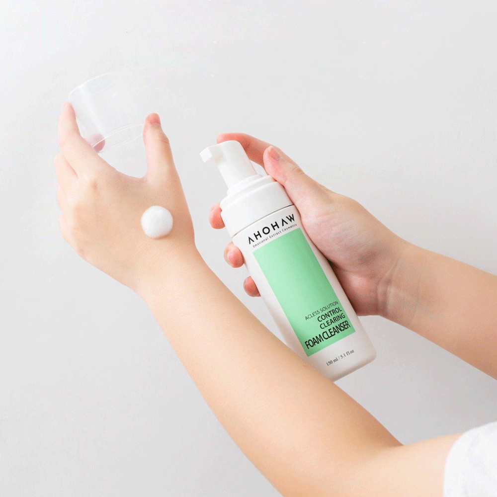 AHOHWA Control Clearing Foam Cleanser 150ml
