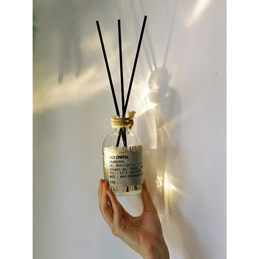 GRANHAND. Diffuser Set 150ml (9 Types) (Diffuser +  glass bottle + 5 reeds)