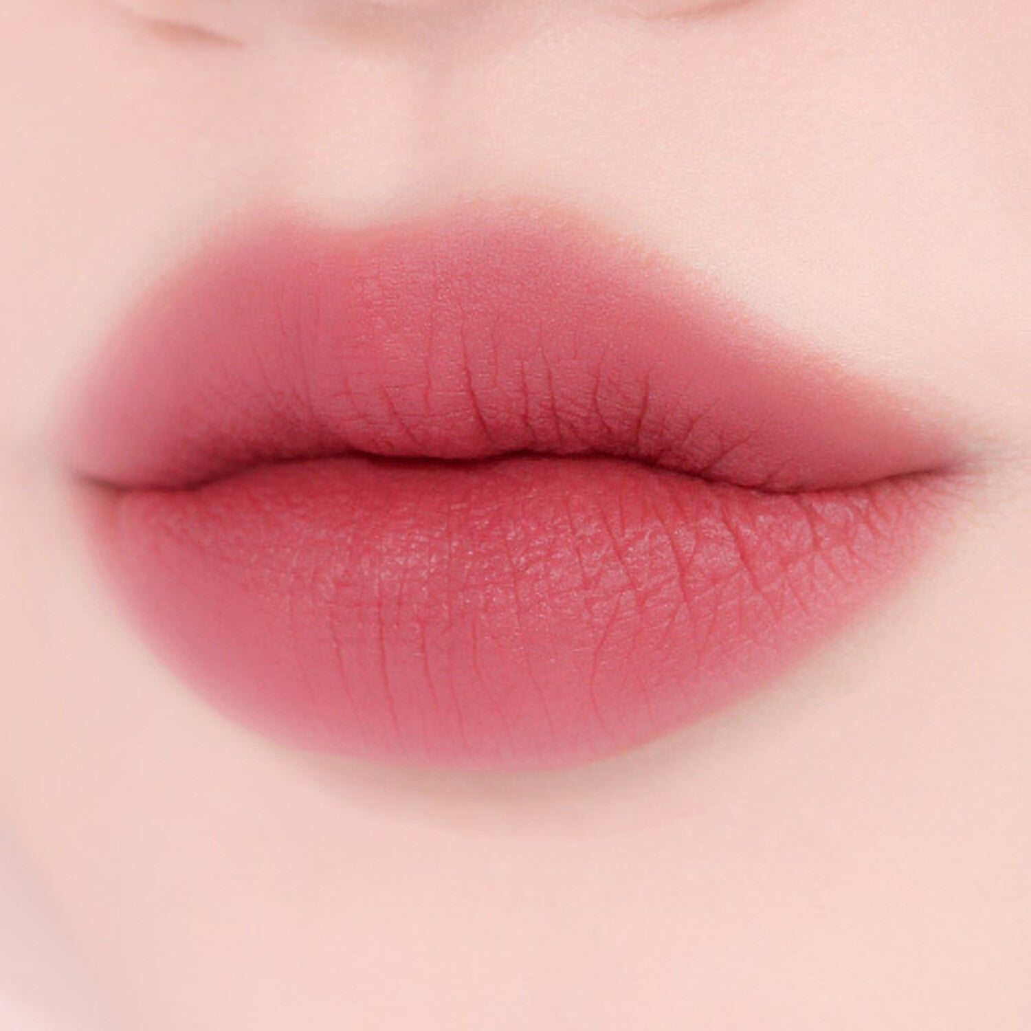 Lipsleek Blur 09 Proud