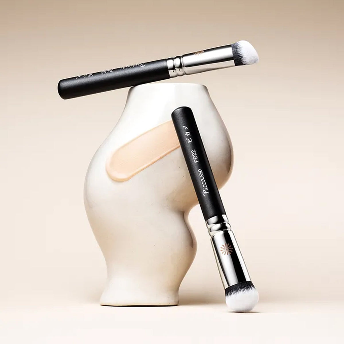 PICCASSO FB22 Base Master Foundation Brush