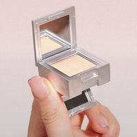 TWO SLASH FOUR Strobing Face Cube 3.4g 3 colors