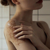 VUCA Classic Deep Perfume Body Scrub 210g