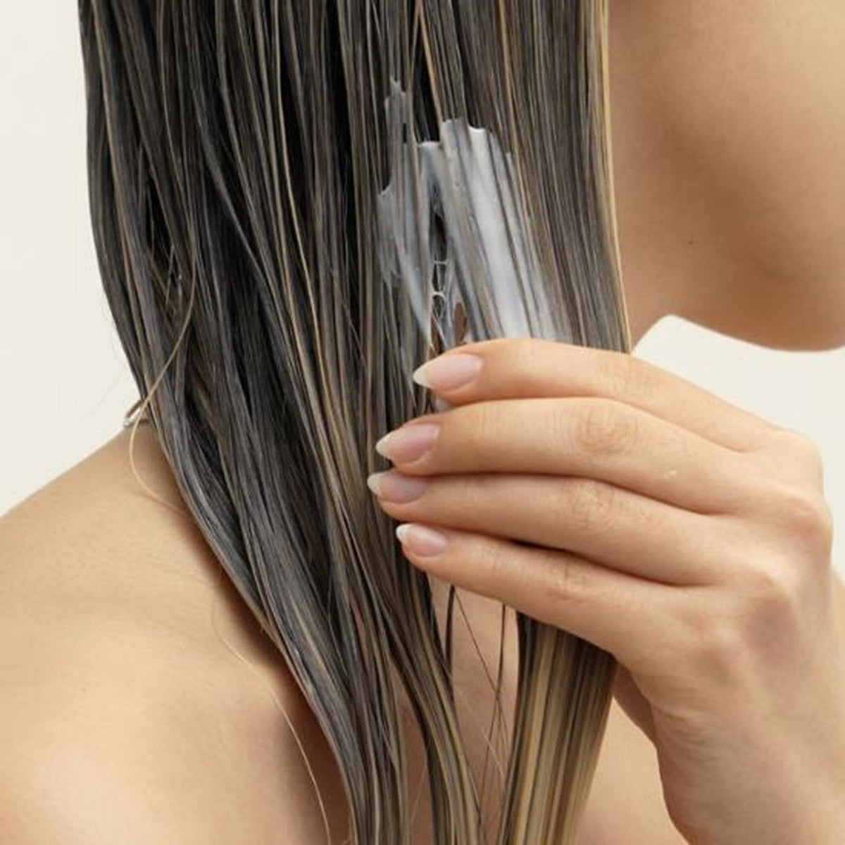 narka Core Rebuild Straight Slick Hair Milk 150ml