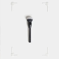 ohgnus 002 Powder & Blusher Brush